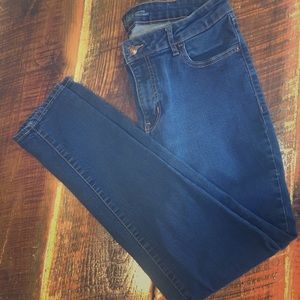 Dark Wash AEO Jegging